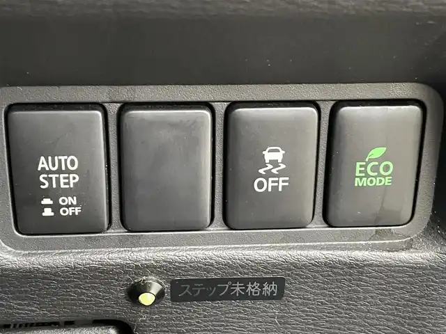 三菱 デリカＤ：５ G パワーパッケージ 道央・札幌 2020(令2)年 4.4万km ダイヤモンドブラックマイカ ・4WD/・衝突軽減ブレーキ/・両側パワースライドドア/・SD社外ナビ/CD&DVD&SD&BT&フルセグTV/・バックカメラ/・フリップダウンモニター/・パワーバックドア/・パワーシート(運転席のみ)/・助手席側オートロングステップ/・ウォークスルー/・ドライブレコーダー(前方のみ)/・横滑り防止装置/・ETC/・アイドリングストップ/・クルーズコントロール(追従走行あり)/・前席シートヒーター/・前席バニティミラー(両側ライト付)/・パドルシフト/・100V充電(後席のみ)/・前席AAC後席AC/・スペアキー1本/・スマートキー/・ドアバイザー/・オートライト/・オートマチックハイビーム/・レーンキープアシスト/・プッシュスタート/・パワーウィンドウ/・フォグランプ/・ウィンカーミラー