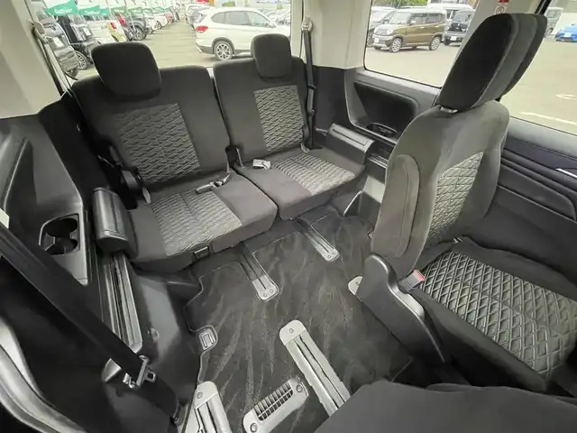 三菱 デリカＤ：５ G パワーパッケージ 道央・札幌 2020(令2)年 4.4万km ダイヤモンドブラックマイカ ・4WD/・衝突軽減ブレーキ/・両側パワースライドドア/・SD社外ナビ/CD&DVD&SD&BT&フルセグTV/・バックカメラ/・フリップダウンモニター/・パワーバックドア/・パワーシート(運転席のみ)/・助手席側オートロングステップ/・ウォークスルー/・ドライブレコーダー(前方のみ)/・横滑り防止装置/・ETC/・アイドリングストップ/・クルーズコントロール(追従走行あり)/・前席シートヒーター/・前席バニティミラー(両側ライト付)/・パドルシフト/・100V充電(後席のみ)/・前席AAC後席AC/・スペアキー1本/・スマートキー/・ドアバイザー/・オートライト/・オートマチックハイビーム/・レーンキープアシスト/・プッシュスタート/・パワーウィンドウ/・フォグランプ/・ウィンカーミラー