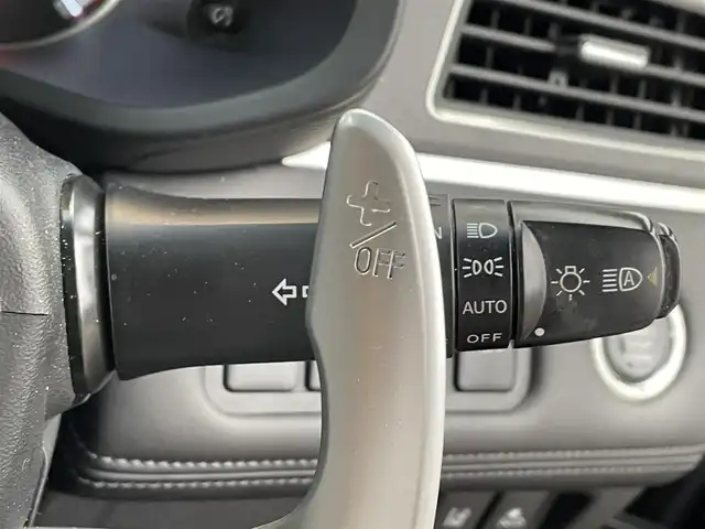 三菱 デリカＤ：５ G パワーパッケージ 道央・札幌 2020(令2)年 4.4万km ダイヤモンドブラックマイカ ・4WD/・衝突軽減ブレーキ/・両側パワースライドドア/・SD社外ナビ/CD&DVD&SD&BT&フルセグTV/・バックカメラ/・フリップダウンモニター/・パワーバックドア/・パワーシート(運転席のみ)/・助手席側オートロングステップ/・ウォークスルー/・ドライブレコーダー(前方のみ)/・横滑り防止装置/・ETC/・アイドリングストップ/・クルーズコントロール(追従走行あり)/・前席シートヒーター/・前席バニティミラー(両側ライト付)/・パドルシフト/・100V充電(後席のみ)/・前席AAC後席AC/・スペアキー1本/・スマートキー/・ドアバイザー/・オートライト/・オートマチックハイビーム/・レーンキープアシスト/・プッシュスタート/・パワーウィンドウ/・フォグランプ/・ウィンカーミラー