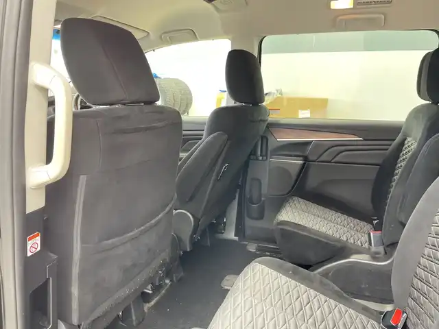 三菱 デリカＤ：５ G パワーパッケージ 道央・札幌 2020(令2)年 4.7万km ダイヤモンドブラックマイカ ・４WD/ディーゼルターボ/・衝突被害軽減システム/・純正ナビ/・DVD.CD.SD.Bluetooth/・バックカメラ /・フリップダウン モニター/・両側パワースライドドア /・パワーバックドア /・運転席/助手席シートヒーター/・オートステップ/・レーダークルーズコントロール/・パドルシフト/・All-terrain T/A タイヤ