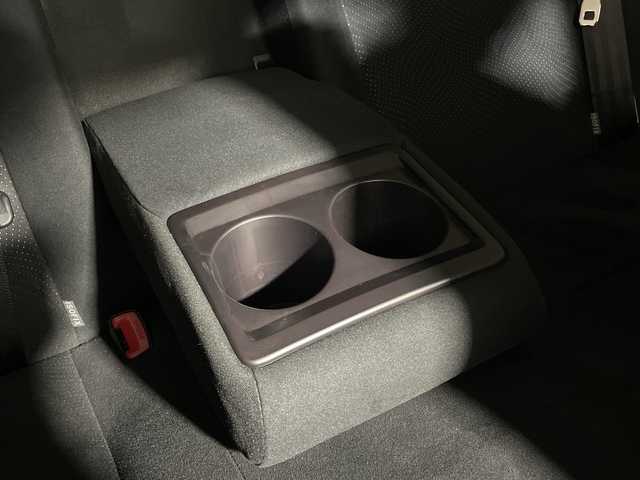 トヨタ プリウス S ツーリングセレクション 福岡県 2013(平25)年 2.5万km ホワイトパールクリスタルシャイン 社外ナビ7型（フルセグ/CDDVD/AMFM/iPod/AUX）/ステアリングスイッチ/横滑り防止装置/スマートキー/バックカメラ/ドアバイザー/純正フロアマット