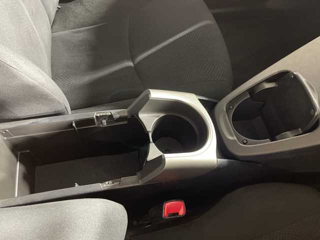 トヨタ プリウス S ツーリングセレクション 福岡県 2013(平25)年 2.5万km ホワイトパールクリスタルシャイン 社外ナビ7型（フルセグ/CDDVD/AMFM/iPod/AUX）/ステアリングスイッチ/横滑り防止装置/スマートキー/バックカメラ/ドアバイザー/純正フロアマット