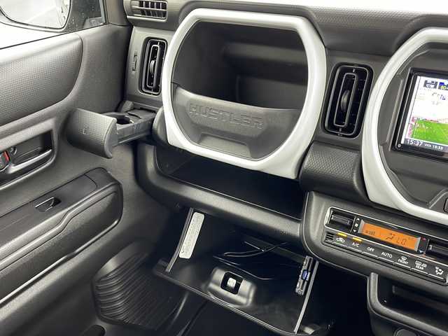 スズキ ハスラー HYBRID G 新潟県 2022(令4)年 2.1万km クールカーキPM DVDナビ/フルセグテレビ/ナビ（Bluetooth/DTV/FM/AM）/アイドリングストップ/ドライブレコーダー/プッシュスタート/ドアバイザー/ETC/HIDライト/前席シートヒーター/オートライト/衝突軽減ブレーキ/シガーソケット