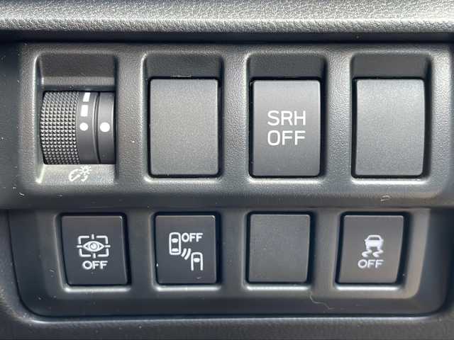 スバル フォレスター ハイブリッド アドバンス 沖縄県 2022(令4)年 2.6万km クリスタルブラックシリカ １０．１インチディスプレイオーディオ/バックカメラ/ＥＴＣ/シートヒーター/パワーシート/メモリーシート/ドライブレコーダー/衝突被害軽減システム/横滑り防装置/オートライト/ウィンカーミラー/インテリジェントミラー/Ｂｌｕｅｔｏｏｔｈ/クルーズコントロール/プッシュスタート