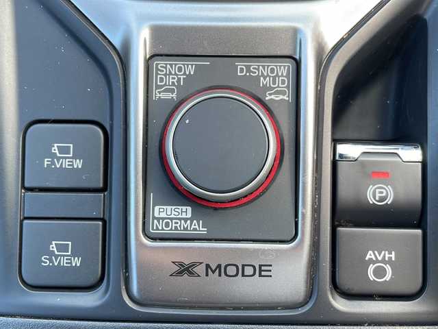 スバル フォレスター ハイブリッド アドバンス 沖縄県 2022(令4)年 2.6万km クリスタルブラックシリカ １０．１インチディスプレイオーディオ/バックカメラ/ＥＴＣ/シートヒーター/パワーシート/メモリーシート/ドライブレコーダー/衝突被害軽減システム/横滑り防装置/オートライト/ウィンカーミラー/インテリジェントミラー/Ｂｌｕｅｔｏｏｔｈ/クルーズコントロール/プッシュスタート