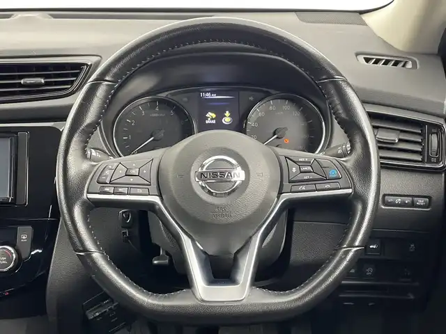 日産 エクストレイル 20Xi Vセレクション 新潟県 2020(令2)年 5.4万km ブリリアントホワイトパール 4WD/プロパイロット/KENWOODメモリナビ【MDV-D307】/　ワンセグTV/CD/DVD/USB/レーダークルーズコントロール/衝突被害軽減ブレーキ/レーンキープアシスト/パワーバックドア/前席パワーシート/レザーシート/全席シートヒーター/全方位モニター/インテリジェントルームミラー/ETC/前後コーナーセンサー/LEDヘッドライト/オートマチックハイビーム/アイドリングストップ/ミラーヒーター/レザーステアリング/ステアリングスイッチ