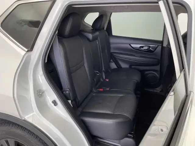 日産 エクストレイル 20Xi Vセレクション 新潟県 2020(令2)年 5.4万km ブリリアントホワイトパール 4WD/プロパイロット/KENWOODメモリナビ【MDV-D307】/　ワンセグTV/CD/DVD/USB/レーダークルーズコントロール/衝突被害軽減ブレーキ/レーンキープアシスト/パワーバックドア/前席パワーシート/レザーシート/全席シートヒーター/全方位モニター/インテリジェントルームミラー/ETC/前後コーナーセンサー/LEDヘッドライト/オートマチックハイビーム/アイドリングストップ/ミラーヒーター/レザーステアリング/ステアリングスイッチ