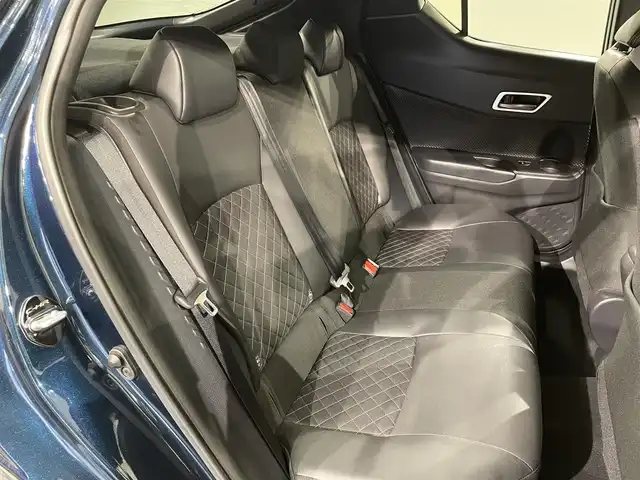 トヨタ Ｃ－ＨＲ G モード ネロ 愛知県 2019(令1)年 8.8万km ブラッキッシュアゲハガラスフレーク 純正９インチナビ/プリクラッシュセーフティ/レーダークルーズコントロール/ブラインドスポットモニター/クリアランスソナー/レーンディパーチャーアラート/電動パーキングブレーキ/ブレーキホールド/シートヒーター/ハーフレザーシート/前後ドライブレコーダー/ビルトインＥＴＣ/バックカメラ/アクセサリーソケット/オートハイビーム/純正フロアマット/純正18インチアルミホイール