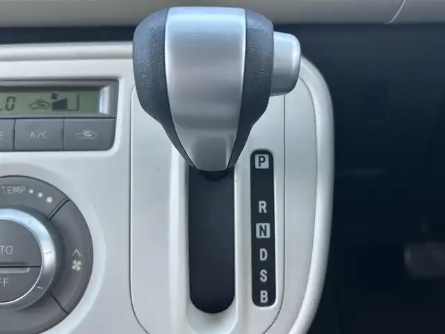 ダイハツ ミラ ココア プラスX 群馬県 2014(平26)年 5.9万km コットンアイボリー 社外ナビ(FM/AM/CD/SD)/TV/ETC/リモコンキー/純正ドアバイザー/フロアマット/純正ホイールキャップ/ウインカーミラー/アイドリングストップ/保証書/取扱説明書