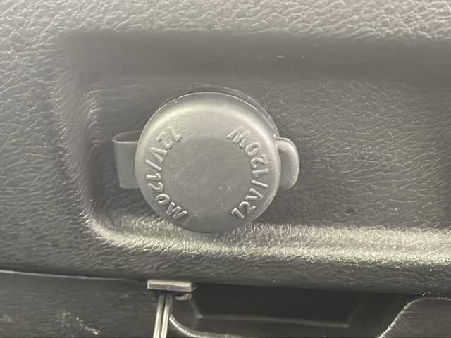 スズキ ソリオ バンディット HV MV 千葉県 2020(令2)年 6.7万km ピュアホワイトP ・衝突軽減ブレーキ/・レーンキープアシスト/・レーダークルーズコントロール/・純正ナビ/・バックカメラ/・Bluetooth/CD/DVD/TV/・両側パワースライドドア/・スマートキー/・プッシュスタート/・バックセンサー/・オートライト/・オートマチックハイビーム/・フォグ/・ISOFIX/・パドルシフト/・ウィンカーミラー/・ステアリングリモコン