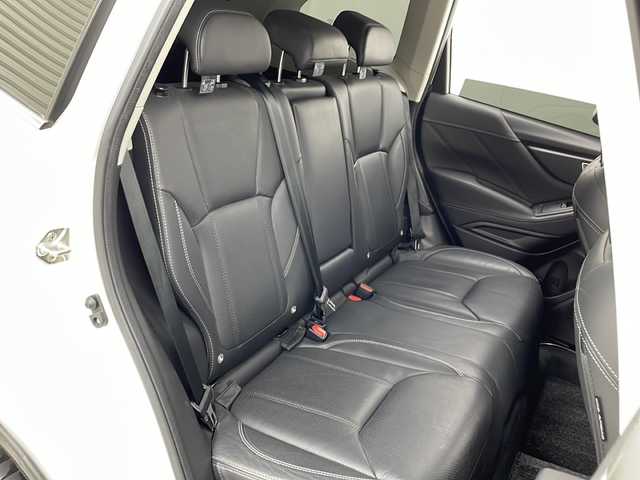 スバル フォレスター ハイブリッド アドバンス 茨城県 2019(令1)年 6.7万km クリスタルホワイトP 純正ナビ/フルセグTV/バックカメラ/ETC/ドライブレコーダー/BSM/追従クルーズコントロール/パドルシフト/電動リアゲート/シートヒーター/コーナーセンサー/LEDヘッドライト