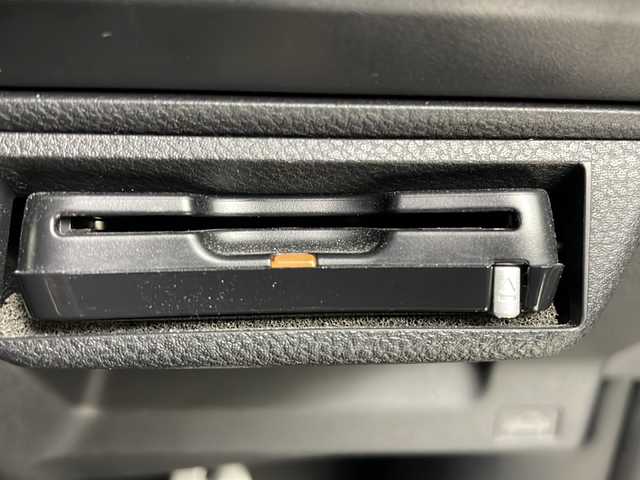 スバル フォレスター ハイブリッド アドバンス 茨城県 2019(令1)年 6.7万km クリスタルホワイトP 純正ナビ/フルセグTV/バックカメラ/ETC/ドライブレコーダー/BSM/追従クルーズコントロール/パドルシフト/電動リアゲート/シートヒーター/コーナーセンサー/LEDヘッドライト