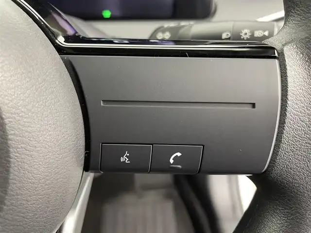 日産 ノート X 富山県 2024(令6)年 3.8万km ピュアホワイトパール 純正9型ナビ【MM223-L】/（AM/FM/USB/SD/BT）/フルセグＴＶ/衝突被害軽減ブレーキ/コーナーセンサー前後/オートLEDヘッドライト/横滑り防止装置/ETC/ドライブレコーダー/スマートキー/プッシュスタート/純正フロアマット/取扱説明書