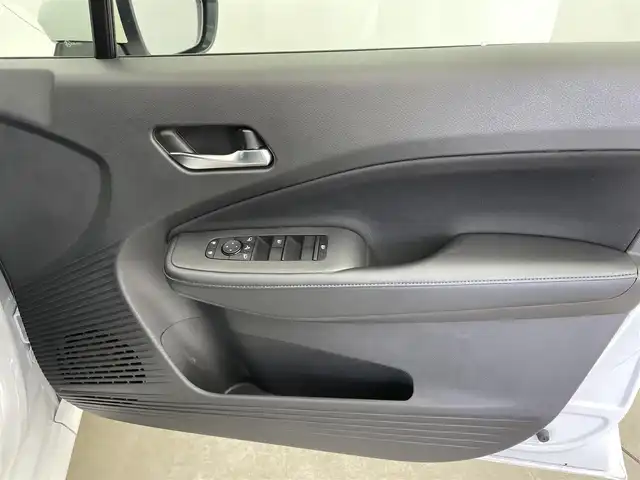 日産 ノート X 富山県 2024(令6)年 3.8万km ピュアホワイトパール 純正9型ナビ【MM223-L】/（AM/FM/USB/SD/BT）/フルセグＴＶ/衝突被害軽減ブレーキ/コーナーセンサー前後/オートLEDヘッドライト/横滑り防止装置/ETC/ドライブレコーダー/スマートキー/プッシュスタート/純正フロアマット/取扱説明書