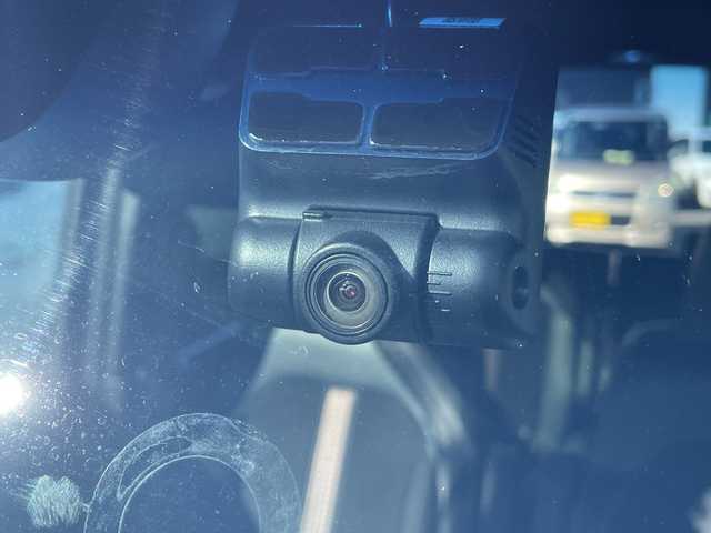 ホンダ Ｎ ＢＯＸ カスタム G EX ターボ ホンダセンシング 長野県 2018(平30)年 6万km クリスタルブラックパール 禁煙車/ターボ過給機/純正8インチナビ【VXU-185NBi】/(FM/AM/Bluetooth/フルセグTV/CD/DVD)/前後ドライブレコーダー/COMTECレーダー/ホンダセンシング/・衝突被害軽減システム/・レーンキープアシスト/・追従機能付きクルーズコントロール/両側電動スライドドア/バックカメラ/ETC/後方コーナーセンサー/純正フロアマット/ハーフレザーシート/LEDヘッドライト/AAC/オートライト/スマートキー/プッシュスタート/ドアバイザー/フォグランプ/カーテンエアバッグ/サイドエアバッグ/ABS/横滑り防止装置/イモビライザー/パワーウインドウ/パワーステアリング