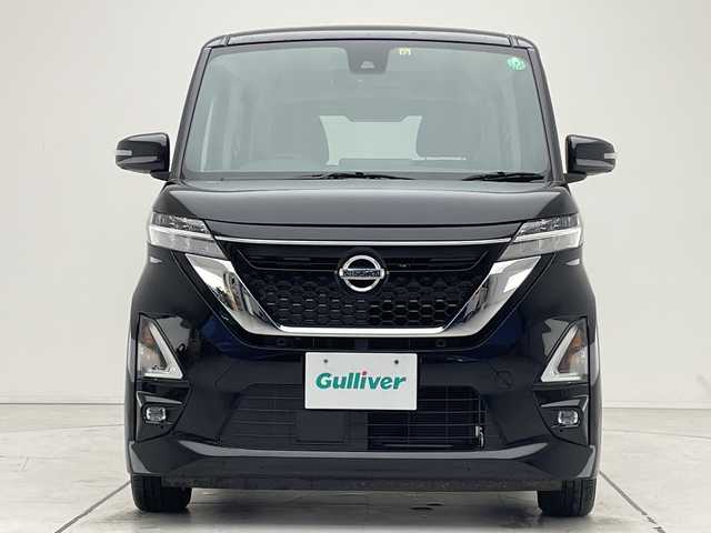 日産 ルークス ハイウェイスター X 愛知県 2022(令4)年 1.9万km ブラック 純正ディズプレイオーディオ　ナビ機能なし/全方位カメラ/片側パワースライド/バックカメラ/コーナーセンサー/純正アルミホイール/LEDヘッドライト/オートライト/Bluetooth/ステアリングスイッチ/スマートキー/プッシュスタート