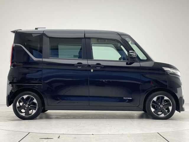 日産 ルークス ハイウェイスター X 愛知県 2022(令4)年 1.9万km ブラック 純正ディズプレイオーディオ　ナビ機能なし/全方位カメラ/片側パワースライド/バックカメラ/コーナーセンサー/純正アルミホイール/LEDヘッドライト/オートライト/Bluetooth/ステアリングスイッチ/スマートキー/プッシュスタート