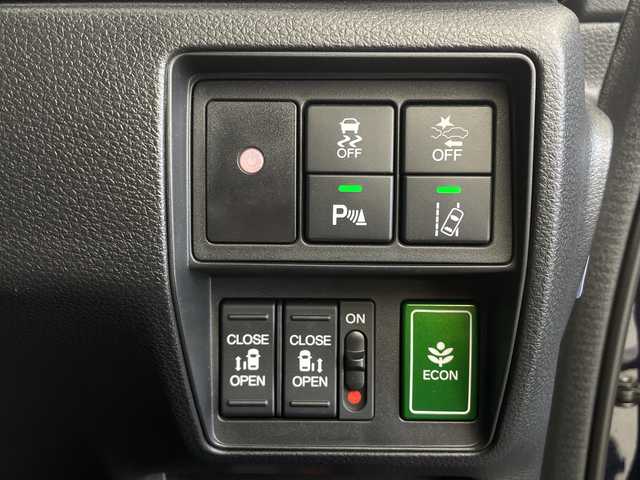 ホンダ オデッセイ アブソルート 愛知県 2021(令3)年 3万km プレミアムヴィーナスブラックP /純正10インチナビ//CD DVD BT フルセグTV FM AM//AppleCarPlay AndroidAuto//アラウンドビューモニター//アダプティブクルーズコントロール//両側パワースライドドア//前後ドライブレコーダー//運転席8ウェイパワーシート//ハーフレザーシート//セカンドシートオットマン//LEDオートヘッドライト//前後シーケンシャルウインカー//前後コーナーセンサー//ホンダセンシング//CMBS衝突軽減ブレーキ//レーンキープアシスト//誤発進抑制機能//ヒルスタートアシスト機能//Hondaスマートパーキングアシストシステム//エコアシストECONモード//ISOFIX//リアクーラー//純正ドアバイザー//純正フロアマット//木目調インストルメントパネル//木目調フロントドアパネル//本革巻ステアリングホイール//スマートキー//スペアキー