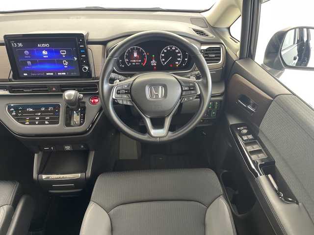 ホンダ オデッセイ アブソルート 愛知県 2021(令3)年 3万km プレミアムヴィーナスブラックP /純正10インチナビ//CD DVD BT フルセグTV FM AM//AppleCarPlay AndroidAuto//アラウンドビューモニター//アダプティブクルーズコントロール//両側パワースライドドア//前後ドライブレコーダー//運転席8ウェイパワーシート//ハーフレザーシート//セカンドシートオットマン//LEDオートヘッドライト//前後シーケンシャルウインカー//前後コーナーセンサー//ホンダセンシング//CMBS衝突軽減ブレーキ//レーンキープアシスト//誤発進抑制機能//ヒルスタートアシスト機能//Hondaスマートパーキングアシストシステム//エコアシストECONモード//ISOFIX//リアクーラー//純正ドアバイザー//純正フロアマット//木目調インストルメントパネル//木目調フロントドアパネル//本革巻ステアリングホイール//スマートキー//スペアキー