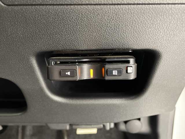 ダイハツ キャスト アクティバ G SAⅡ 福島県 2016(平28)年 3.7万km パールホワイトⅢ /禁煙車//ワンオーナー//スマートアシストII/・衝突回避支援ブレーキ機能/・車線逸脱警報機能//AM/FMオーディオ/・AM.FM.CD//ETC//プッシュスタート//スマートキー//横滑り防止装置//純正フロアマット//純正15インチAW//純正ドアバイザー//LEDヘッドライト//LEDフォグライト