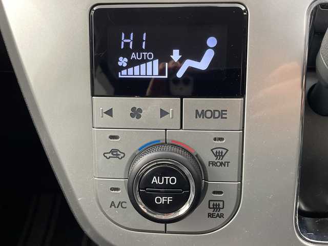 ダイハツ キャスト アクティバ G SAⅡ 福島県 2016(平28)年 3.7万km パールホワイトⅢ /禁煙車//ワンオーナー//スマートアシストII/・衝突回避支援ブレーキ機能/・車線逸脱警報機能//AM/FMオーディオ/・AM.FM.CD//ETC//プッシュスタート//スマートキー//横滑り防止装置//純正フロアマット//純正15インチAW//純正ドアバイザー//LEDヘッドライト//LEDフォグライト