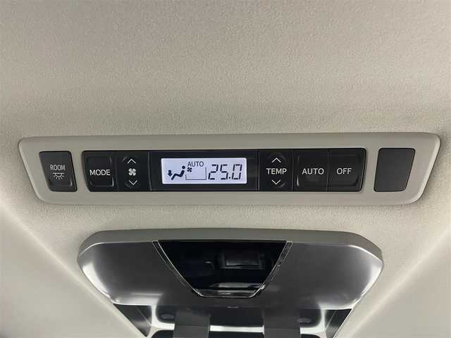 トヨタ ヴェルファイア 2．4Z プラチナセレクションⅡ 茨城県 2010(平22)年 6.6万km ホワイトパールクリスタルシャイン 純正ナビ/CD/DVD/AUX/フルセグTV/アルパイン後席フリップダウンモニター/バックカメラ/スペアキー/ETC/両側パワースライドドア/パワーバックドア/純正18インチAW/オットマン/社外フロアマット