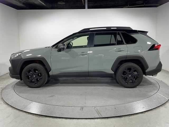 トヨタ ＲＡＶ４ アドベンチャー オフロードPKGⅡ 広島県 2023(令5)年 2.5万km Ｄグリーン 純正10.5型ディスプレイオーディオ/ブラック合皮シート/パワーシート/シートメモリー/シートヒーター/ベンチレーション/ブラインドスポットモニター/バックカメラ/クリアランスソナー/セーフティセンス/・プリクラッシュセーフティ/・レーントレーシングアシスト/・レーダークルーズコントロール/・オートマチックハイビーム/ルーフレール/純正アルミホイール/LEDヘッドランプ/オートライト/ETC2.0