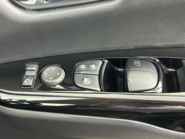 日産 セレナ ハイウェイスター G プロパイロットED 愛媛県 2016(平28)年 3.1万km ダイヤモンドブラック フリップダウンモニター/純正ナビ/・Bluetooth/・CD/DVD/Blu-ray/・USBポート/フルセグTV(キャンセラー付き)/バックカメラ/両側パワースライドドア/ETC/LEDオートライト/プロパイロット/コーナーセンサー/レーダークルーズコントロール/アイドリングストップ/純正16インチアルミホイール/ステアリングスイッチ/スマートキー/保証書/取扱説明書