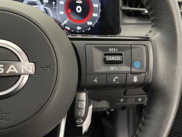 日産 オーラ G FOUR レザーエディション 長野県 2023(令5)年 5.6万km ダークメタルグレー 4WD/寒冷地仕様/純正ナビ/BOSEサウンドシステム/プロパイロット/追従型クルーズコントロール/アラウンドビューモニター/バックカメラ/デジタルインナーミラー/フルセグTV/Bluetooth/USB/HDMI/ビルトインETC/レザーシート/革巻きステアリング/ステアリングスイッチ/ステアリングヒーター/シートヒーター（運転席、助手席）/オートライト/LEDヘッドライト/フォグランプ/オートマチックハイビーム/純正フロアマット/純正アルミホイール/置くだけ充電/電動格納ミラー/ドアバイザー