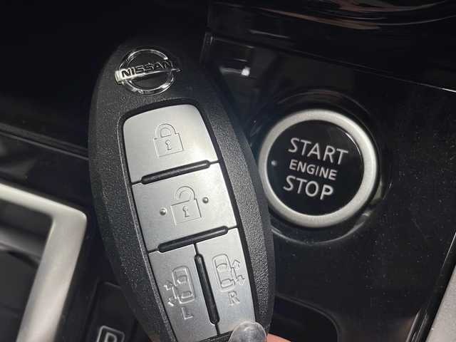日産 セレナ ハイウェイスター G 愛知県 2016(平28)年 7.5万km インペリアルアンバーP プロパイロット/衝突軽減システム/純正9型ナビ ＳＤカードなし/フリップダウンモニター/全方位カメラ/両側パワースライドドア/クルーズコントロール/フルセグ/CD DVD/Bluetooth/バックカメラ/コーナーセンサー/純正アルミホイール/LEDヘッドライト/インテリジェントミラー/リアオートエアコン/オートライト/ドライブレコーダー/ETC/ステアリングスイッチ/スマートキー/プッシュスタート