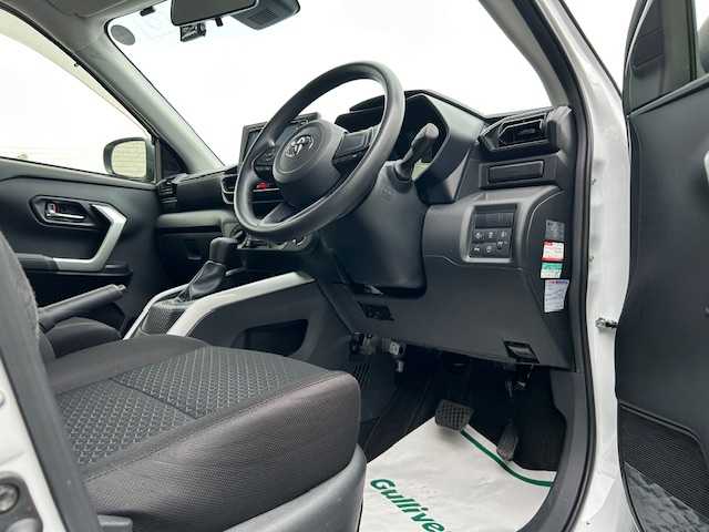 トヨタ ライズ XS 大阪府 2020(令2)年 2.5万km シャイニングホワイトパール ナビ　/地デジ　/Ｂｌｕｅｔｏｏｔｈ　/バックカメラ　/前後ドライブレコーダー　/ＬＥＤヘッドライト　/オートハイビーム　/衝突軽減ブレーキ　/アイドリングストップ　/スマートキー　/ビルトインＥＴＣ　/フロアーマット