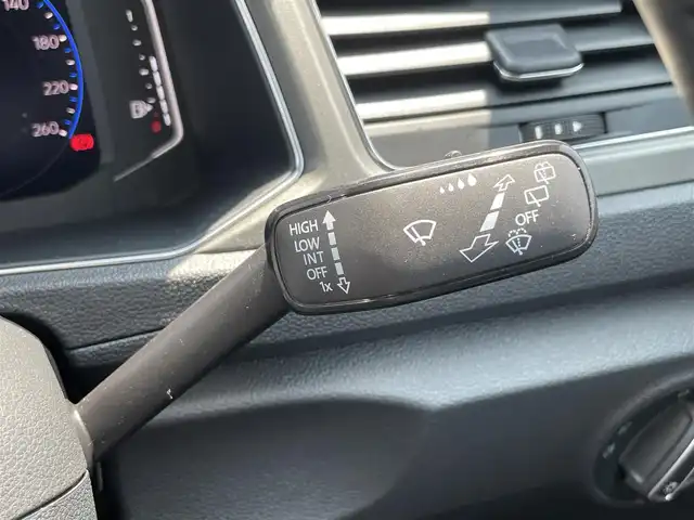 フォルクスワーゲン Ｔ－ロック TDI スタイル デザインPKG 石川県 2020(令2)年 4.9万km アトランティックブルーM 純正メモリナビ/バックカメラ/フルセグTV/AppleCarPlay/Bluetooth/CD/DVD/USB/デジタルメーター/ステアリングスイッチ/アダプティブクルーズコントロール/衝突軽減ブレーキ/クリアランスソナー/レーンキープアシスト/ブラインドスポットモニター/電動格納ミラー/電動リアゲート/ヒーテッドドアミラー/ETC2.0