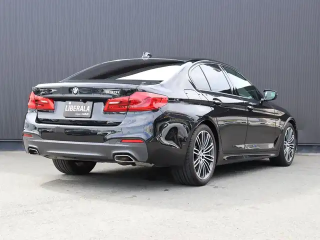 ＢＭＷ ５３０ｉ Mスポーツ 静岡県 2018(平30)年 3.7万km 黒 イノベーションパッケージ/・HUD/・ジェスチャーコントロール/・ワイヤレス充電/純正ナビ/フルセグTV/白革シート/ACC/LKA/BSM/360°カメラ/全席シートヒーター/ドライブレコーダー/パドルシフト