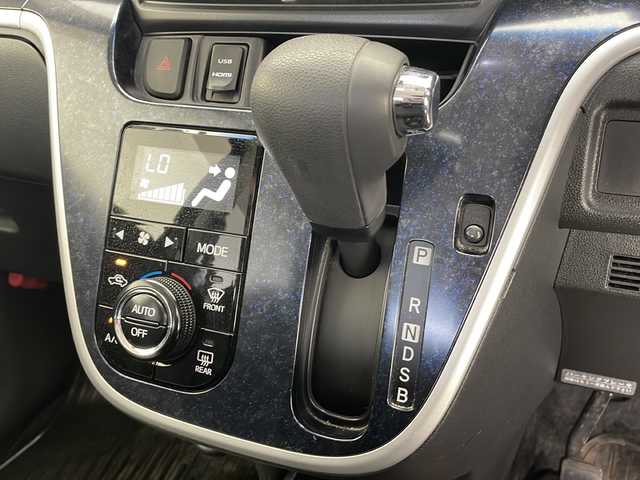 ダイハツ ムーヴ カスタム RS ハイパー SAⅡ 愛知県 2015(平27)年 5.9万km メテオライトグレーイリュージョナルP 衝突軽減システム/純正ナビ/フルセグ/ＣＤ/Bluetooth/バックカメラ/純正アルミホイール/コーナーセンサー/LEDヘッドライト/オートライト/ETC/ステアリングスイッチ/スマートキー/プッシュスタート