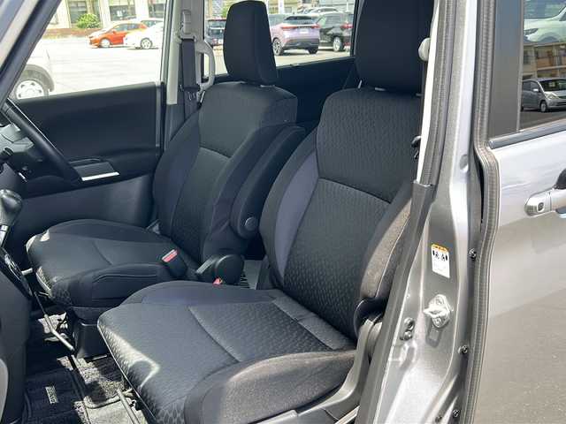 スズキ ソリオ バンディット HV MV Dカメラ ブレーキS 茨城県 2015(平27)年 8.5万km プレミアムシルバーメタリック/ブラック2トーンルーフ デュアルカメラブレーキサポート/社外メモリーナビ/　　CD/DVD/BT/フルセグ/バックカメラ/両側パワースライドドア/クルーズコントロール/LEDオートライト/シートヒーター/純正アルミホイール/革巻きステアリング/ステアリングスイッチ/USB/アイドリングストップ/スマートキー/ETC