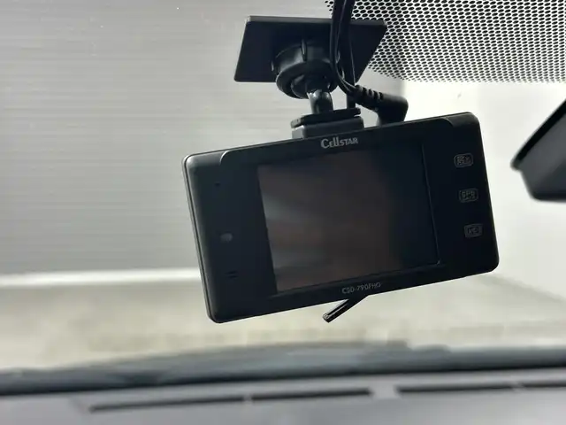 トヨタ アクア G 三重県 2016(平28)年 5.5万km ディープアメジストマイカメタリック 禁煙車/純正9インチナビ/CD/DVD/BT/MSV/フルセグTV/トヨタセーフティセンス/前後ドライブレコーダー/ステアリングリモコン/オートハイビーム/ETC/プッシュスタート/バック・フロントカメラ/スマートキー/スペアキー有り/取扱説明書