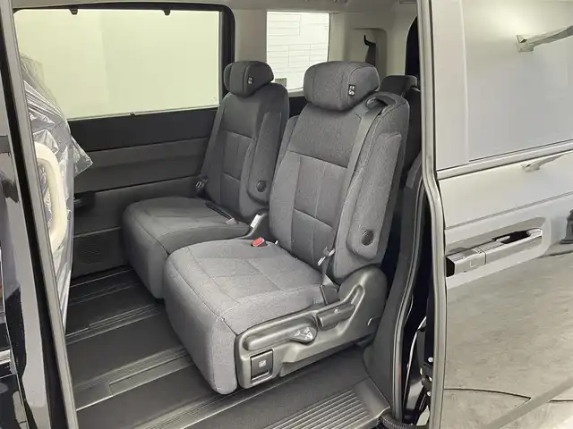 ホンダ ステップワゴン エアー EX 大分県 2025(令7)年 0.1千km クリスタルブラックパール 登録済未使用車/7人乗り/ホンダセンシング/・衝突軽減ブレーキ/・先行車発進お知らせ機能/・歩行者事故低減ステアリング/・路外逸脱抑制機能/・標識認識機能/・渋滞追従機能付アダプティブクルーズコントロール/・車線維持支援システム/・トラフィックジャムアシスト/・ブラインドスポットインフォメーション/・誤発進抑制機能/・後方誤発進抑制機能/・近距離衝突軽減ブレーキ/・急アクセル抑制機能/・パーキングセンサーシステム/・オートハイビーム/純正11.4型ナビ　型式：LXM-247VFLi/・フルセグTV、DVD再生可、BT対応、USB/・AppleCarPlay、AndroidAuto/ステアリングスイッチ/バックカメラ/両側電動スライドドア/パワーテールゲート（メモリー機能付）/前席シートヒーター/2列目オットマン/パドルシフト/横滑り防止装置/電動格納ミラー/オートライト/LEDヘッドライト/LEDフォグ/純正16インチアルミホイール/保証書、取説、スペアキー有り