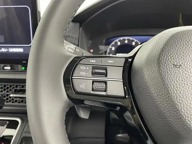 ホンダ ステップワゴン エアー EX 大分県 2025(令7)年 0.1千km クリスタルブラックパール 登録済未使用車/7人乗り/ホンダセンシング/・衝突軽減ブレーキ/・先行車発進お知らせ機能/・歩行者事故低減ステアリング/・路外逸脱抑制機能/・標識認識機能/・渋滞追従機能付アダプティブクルーズコントロール/・車線維持支援システム/・トラフィックジャムアシスト/・ブラインドスポットインフォメーション/・誤発進抑制機能/・後方誤発進抑制機能/・近距離衝突軽減ブレーキ/・急アクセル抑制機能/・パーキングセンサーシステム/・オートハイビーム/純正11.4型ナビ　型式：LXM-247VFLi/・フルセグTV、DVD再生可、BT対応、USB/・AppleCarPlay、AndroidAuto/ステアリングスイッチ/バックカメラ/両側電動スライドドア/パワーテールゲート（メモリー機能付）/前席シートヒーター/2列目オットマン/パドルシフト/横滑り防止装置/電動格納ミラー/オートライト/LEDヘッドライト/LEDフォグ/純正16インチアルミホイール/保証書、取説、スペアキー有り