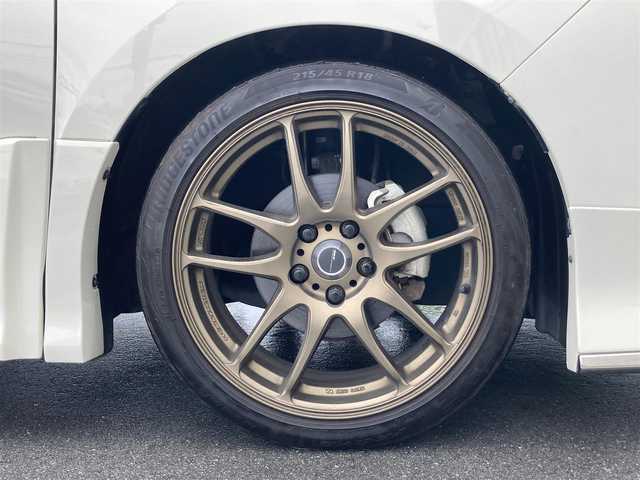 トヨタ ノア Si ダブルバイビー 静岡県 2018(平30)年 8万km ラグジュアリーホワイトパールクリスタルシャインガラスフレーク Toyota Safety Sense/純正10インチナビ(NSZN-Z66T)/　AM FM CD DVD Bluetooth SD/ビルトインETC2.0/バックモニター/LEDオートヘッドランプ/ハーフレザーシート/クルーズコントロール/両側パワースライドドア/社外18インチアルミホイール/スマートキー2本/社外マフラー/ローダウン/フルセグTV/モデリスタエアロ