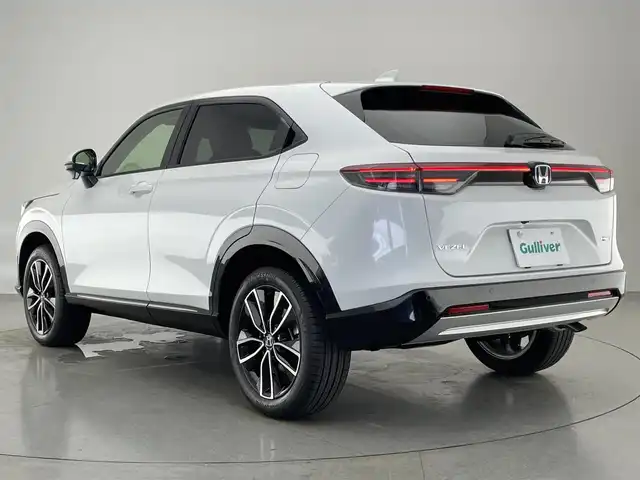 ホンダ ヴェゼル ハイブリッド e:HEV Z 愛知県 2025(令7)年 0.1万km未満 プラチナホワイトパール 純９型ナビ　フルセグＴＶ　Ｂｌｕｅｔｏｏｔｈ　バックカメラ　ホンダセンシング　ワイヤレス充電　ＥＴＣ２．０　後退出庫サポート　衝突軽減　追従クルコン　シートヒーター　ＢＳＭ　パワーバックドア　禁煙車/e:HEV Z　3VC4AG3　Honda CONNECTディスプレー+ETC2.0車載器+ワイヤレス充電器(220/000)
