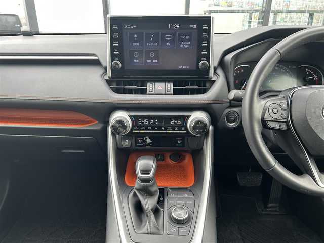 トヨタ ＲＡＶ４ アドベンチャー 千葉県 2020(令2)年 5.8万km アッシュグレーメタリック/アティチュードブラックマイカ 2トーン 純正9インチナビ/(フルセグTV BT FM AM)/バックカメラ/前後ドライブレコーダー/衝突被害軽減システム/車線逸脱警報/クルーズコントロール/レザーシート/横滑り防止装置/ビルトインETC2.0/LEDヘッドライト/フォグランプ/オートライト/ウィンカーミラー/電動格納ミラー/純正19インチAW/シートヒーター/エアシート/シートリフター/ステアリングヒーター/プッシュスタート/スマートキー/フロアマット/スペアキー/取扱説明書