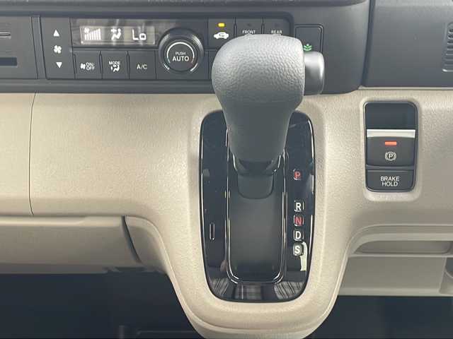 ホンダ Ｎ ＢＯＸ JOY 鹿児島県 2024(令6)年 0.1万km プラチナホワイトパール ホンダセンシング/純正フォグ（LED）/ワンオーナー車/両側パワースライドドア/クルーズコントロール/シートヒーター/レーンアシスト/アイドリングストップ/パワーウィンドウ/電動格納ミラー/プッシュスタートボタン/オートライト