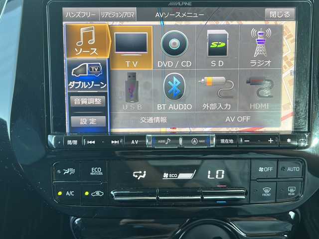 トヨタ プリウス Sツーリングセレクション 茨城県 2019(令1)年 3.9万km アティチュードブラックマイカ ＡＬＰＩＮＥ9インチナビ/CD/DVD/Bluetooth/バックカメラ/ビルトインETC/デジタルインナーミラー/ドライブレコーダー前後/クルーズコントロール/ドライブレコーダー前後/前席シートヒーター/エアシート/コーナーセンサー前後/純正LEDヘッドライト/LEDフォグライト/純正17インチアルミホイール/純正フロアマット/衝突軽減システム/プッシュスタート/スマートキー