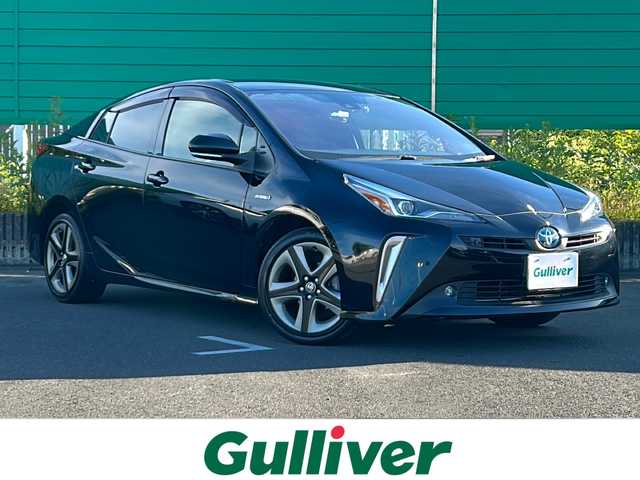 トヨタ プリウス Sツーリングセレクション 茨城県 2019(令1)年 3.9万km アティチュードブラックマイカ ＡＬＰＩＮＥ9インチナビ/CD/DVD/Bluetooth/バックカメラ/ビルトインETC/デジタルインナーミラー/ドライブレコーダー前後/クルーズコントロール/ドライブレコーダー前後/前席シートヒーター/エアシート/コーナーセンサー前後/純正LEDヘッドライト/LEDフォグライト/純正17インチアルミホイール/純正フロアマット/衝突軽減システム/プッシュスタート/スマートキー
