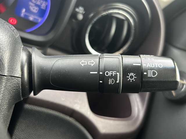 ホンダ Ｎ ＯＮＥ プレミアム Lパッケージ 栃木県 2013(平25)年 10.4万km プレミアムホワイトパール スマートフォン連携ディスプレイオーディオ/●6.1インチ ワイドディスプレイ/●リアワイドカメラ/●オーディオスイッチ/●スマートフォンホルダー/●CDプレーヤー/●USBジャック/●HDMI(R)ジャック/●Bluetooth(R)Audio対応/●Bluetooth(R)対応ハンズフリーテレホン機能/ドライブレコーダー(前後)/横滑り防止装置/ECON/純正フロアマット/ドアバイザー/プッシュスタート/スマートキー×2/取扱説明書/保証書/165/65R14(サマータイヤ積込有)