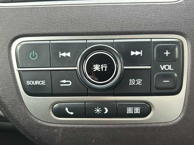 ホンダ Ｎ ＯＮＥ プレミアム Lパッケージ 栃木県 2013(平25)年 10.4万km プレミアムホワイトパール スマートフォン連携ディスプレイオーディオ/●6.1インチ ワイドディスプレイ/●リアワイドカメラ/●オーディオスイッチ/●スマートフォンホルダー/●CDプレーヤー/●USBジャック/●HDMI(R)ジャック/●Bluetooth(R)Audio対応/●Bluetooth(R)対応ハンズフリーテレホン機能/ドライブレコーダー(前後)/横滑り防止装置/ECON/純正フロアマット/ドアバイザー/プッシュスタート/スマートキー×2/取扱説明書/保証書/165/65R14(サマータイヤ積込有)