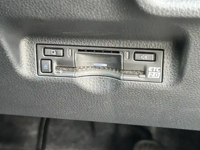 トヨタ シエンタ ハイブリッド Z 福島県 2024(令6)年 0.9万km アーバンカーキ トヨタセーフティセンス/プリクラッシュセーフティ/レーンディパーチャーアラート/レーダークルーズコントロール/アダプティブハイビームシステム/ロードサイドアシスト/ブレインドスポットモニター/純正10.5インチディスプレイオーディオ/【USB/BT/TV/Miracast/ナビ機能】/ドライブレコーダー/ビルトインETC2.0/両側パワースライドドア/ステアリングリモコン/リアドアシェード/LEDオートライト