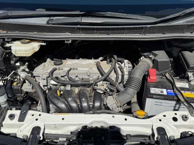 トヨタ ヴォクシー ZS 道東・釧路十勝 2014(平26)年 8.7万km ホワイトパールクリスタルシャイン 4WD/7人乗り/寒冷地仕様/社外ナビ/  (DVD/CD)/バックカメラ/ALPINE10.1インチフリップダウンモニター/片側パワースライドドア/LEDヘッドライト/フォグライト/コーナーセンサー/革巻きステアリング/ステアリングリモコン/アイドリングストップ/ビルトインETC/純正ドアバイザー/純正フロアマット/ウィンカーミラー/電動格納ミラー/横滑り防止装置/運転席シートリフター/フロントワイパーデアイサー/スマートキー/エンジンプッシュスタート/スペアキー/取扱説明書/純正16インチアルミホイール