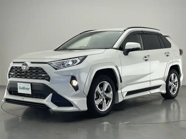 トヨタ ＲＡＶ４ ハイブリットG 愛知県 2021(令3)年 1.6万km ホワイトパールクリスタルシャイン 純正９型ナビ　ＴＲＤ　全方位　ＢＳＭ　禁煙車　純正ツィーター　ルーフレール　ワイヤレス充電　デジイン　セーフティセンス　ＥＴＣ　ドラレコ　黒革　ＬＥＤオートライト　電動リヤゲート　追従クルコン　フォグ