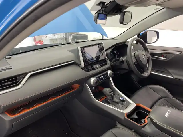 トヨタ ＲＡＶ４ アドベンチャー 滋賀県 2019(令1)年 3.7万km シアンM 社外7インチナビ/【Bluetooth/CD/DVD/フルセグTV/USB】/レーダークルーズコントロール/クリアランスソナー/ETC/D席パワーシート/電動パーキングブレーキ/オートブレーキホールド/前後ドライブレコーダー/プッシュスタート/スマートキー/ステアリングリモコン